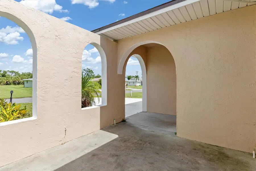 162 Annapolis Lane, Rotonda West, FL 33947 - #3
