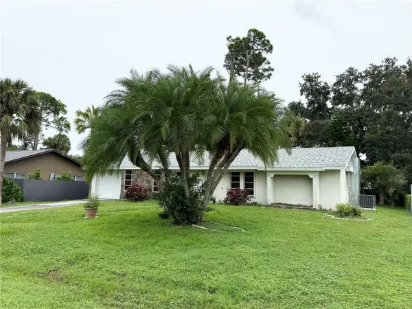 2274 Lakeshore Circle, PORT CHARLOTTE, FL 33952