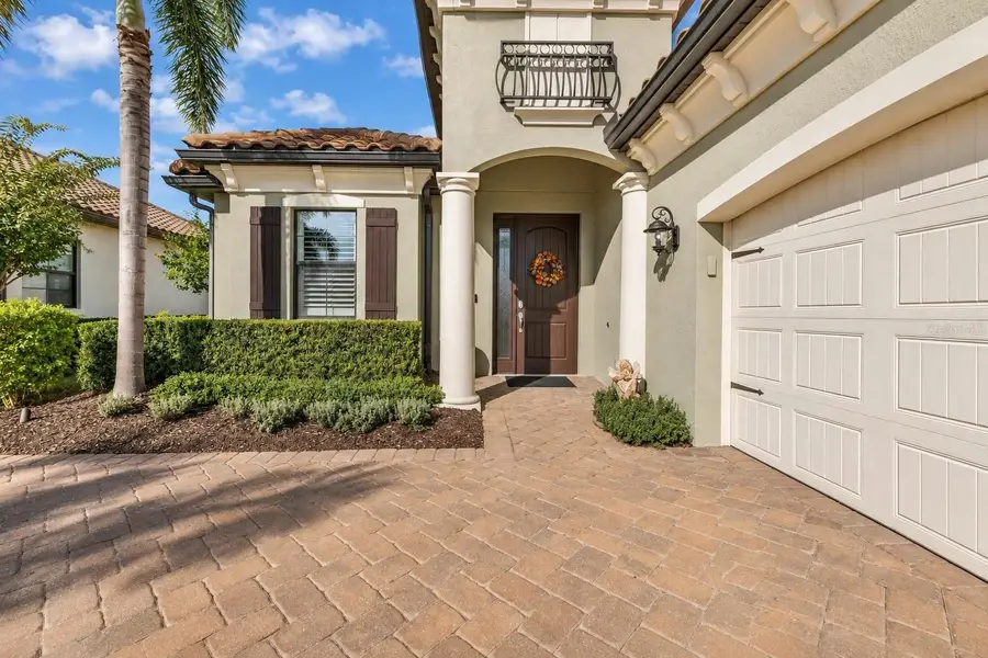 16422 Hillside Circle, Bradenton, FL 34202 - #2