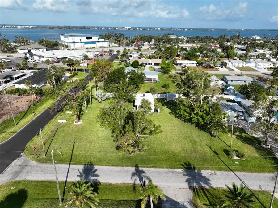 140 Riverview Avenue, Englewood, FL 34223 - Image #2