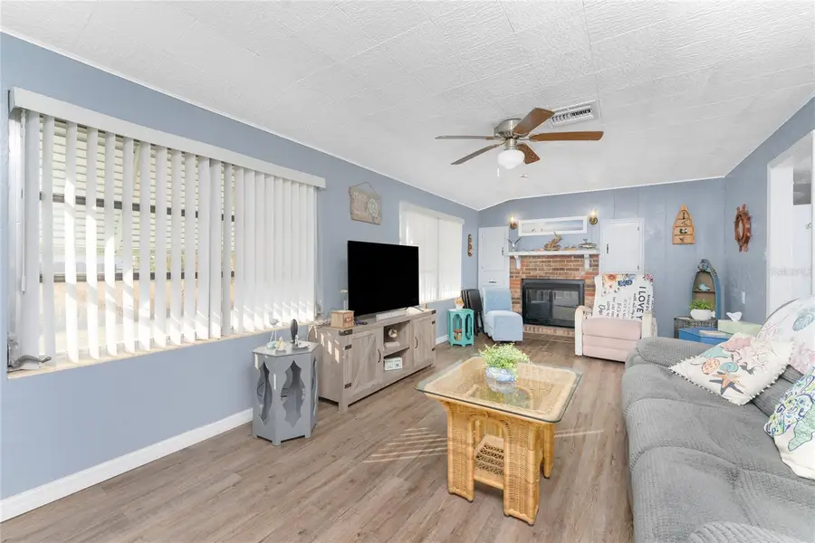 619 Via Cala, Englewood, FL 34224 - Image #3