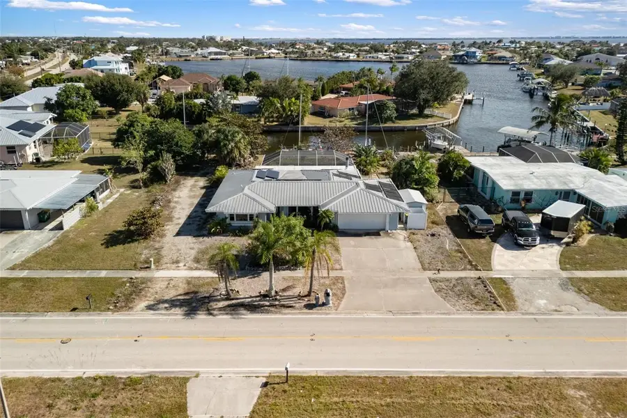 105 Cousley Drive Se, Port Charlotte, FL 33952 - Image #2