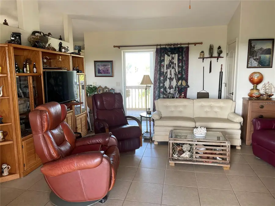 4271 Hollis Avenue, Port Charlotte, FL 33953 - Image #2