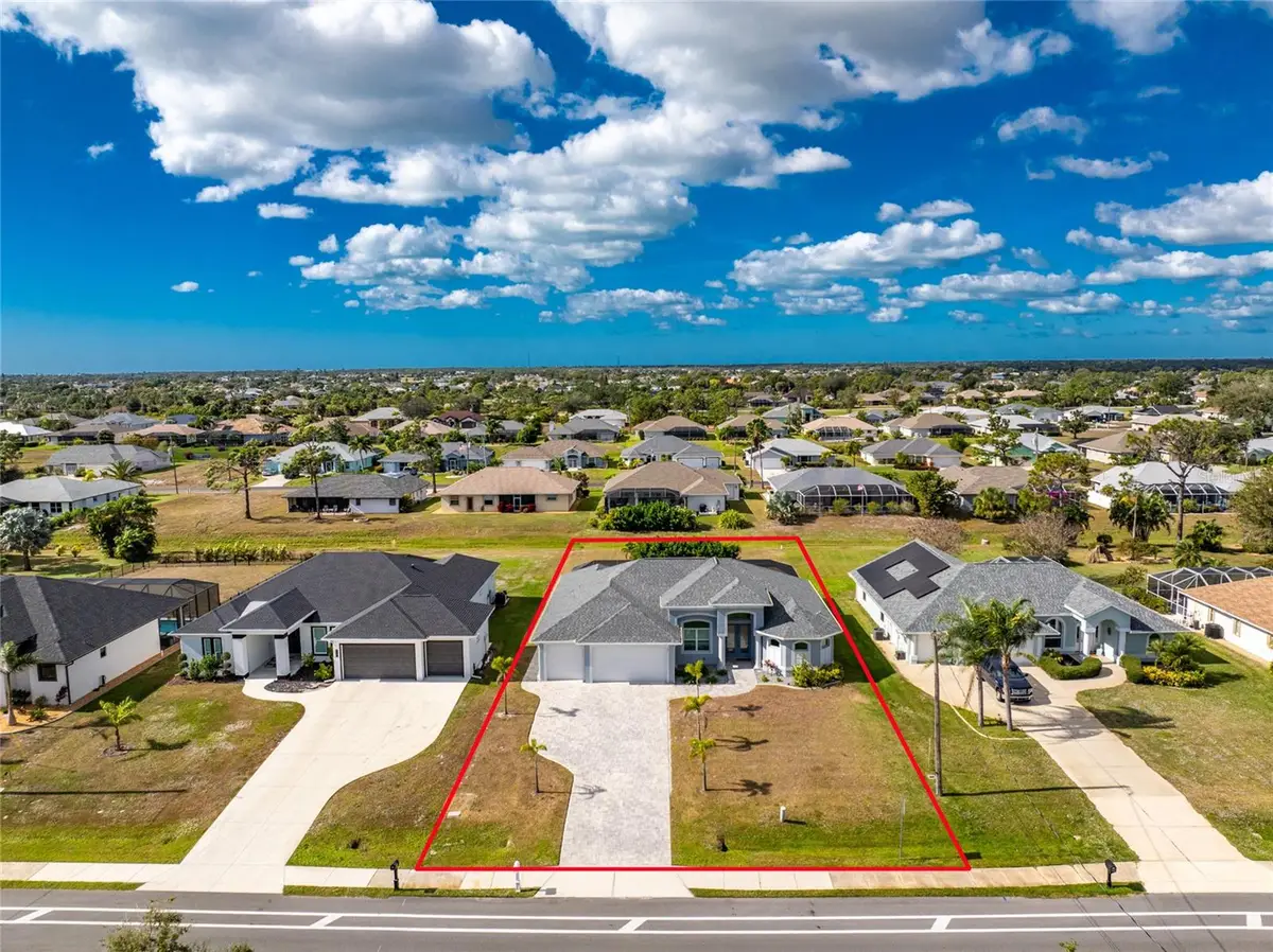 197 Rotonda Boulevard N, Rotonda West, FL 33947 - Image #1