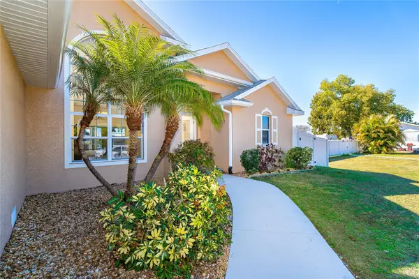 521 Grove Avenue Nw, PORT CHARLOTTE, FL 33952