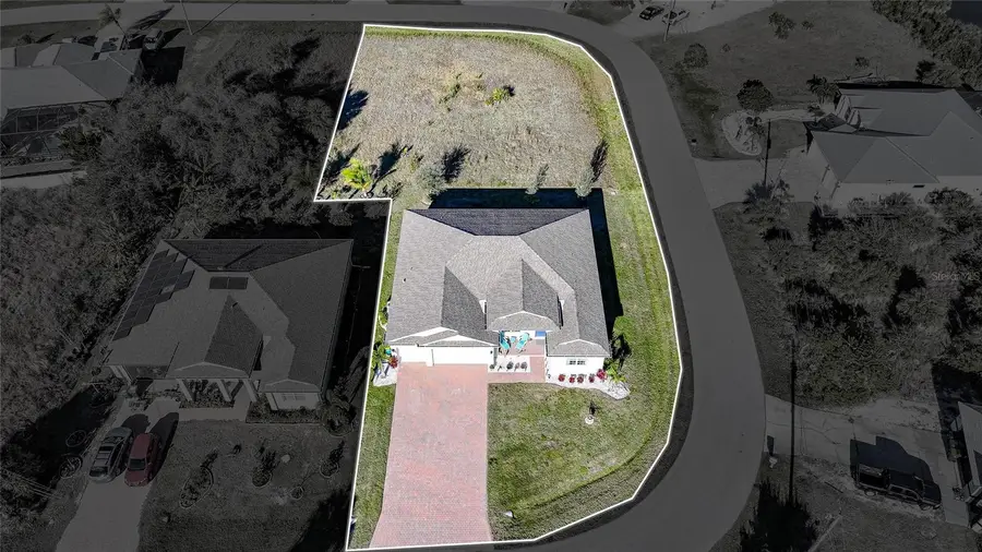 9401 President Circle, Port Charlotte, FL 33981 - Image #2