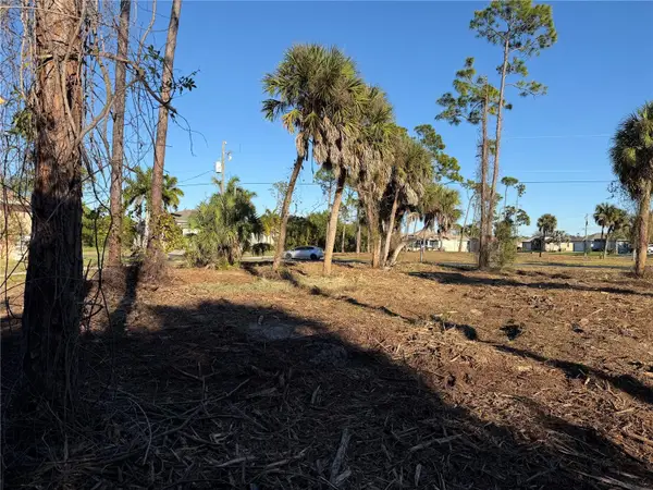 2 Pine Valley Pl, ROTONDA WEST, FL 33947