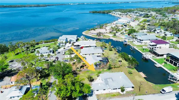 352 Oak Street, ENGLEWOOD, FL 34223