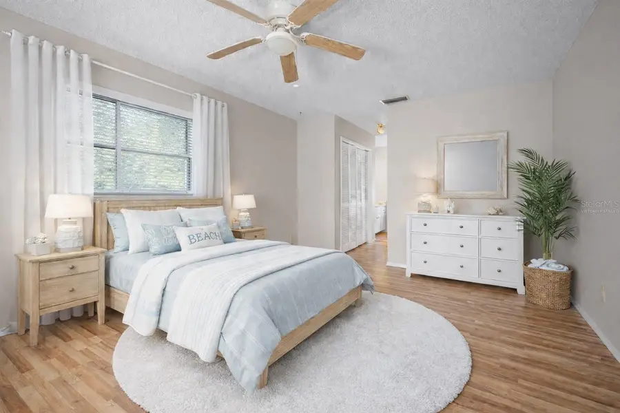 207 Oberlin Road, Venice, FL 34293 - Image #2