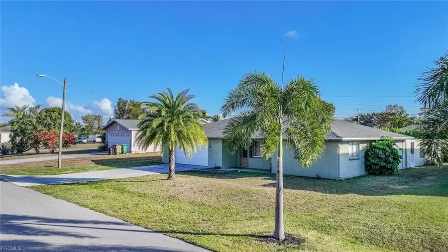 158 SE 26th Street, Cape Coral, FL 33904 - #2