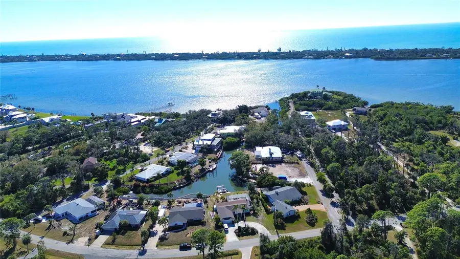 1221 Bayshore Drive, Englewood, FL 34223 - Image #3