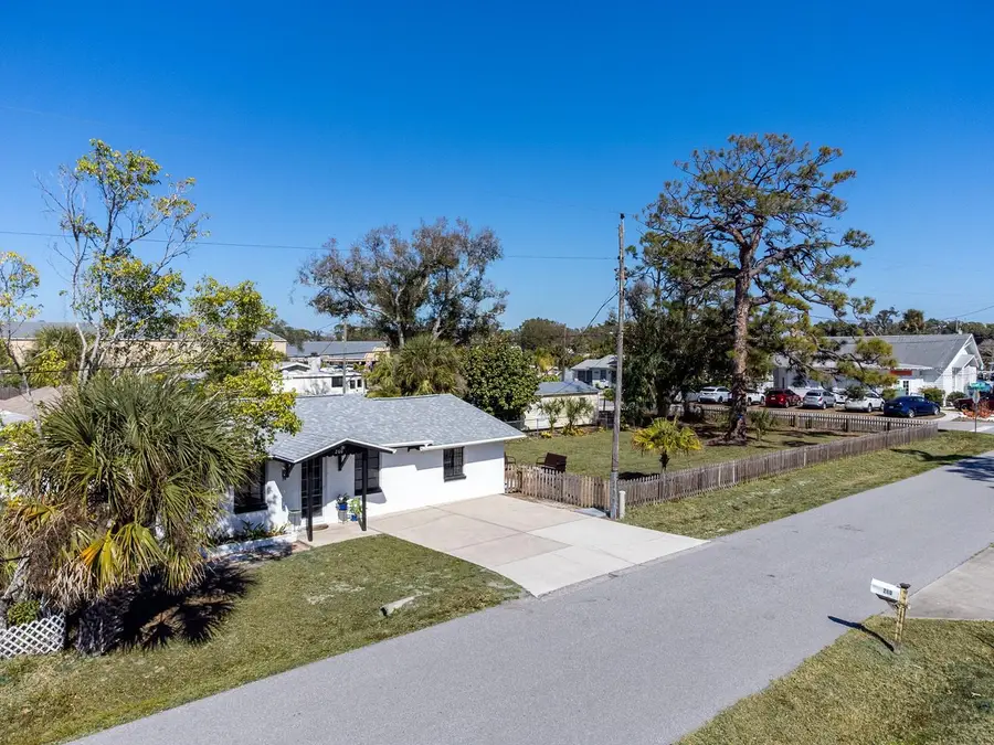 260 Cocoanut Avenue, Englewood, FL 34223 - Image #3