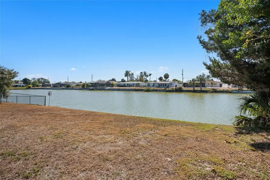556 S Neponsit Drive, Venice, FL 34293 - #2