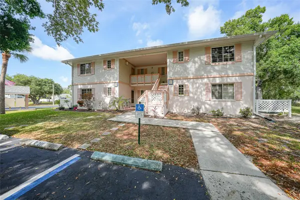 1051 Forrest Nelson Boulevard #201, PORT CHARLOTTE, FL 33952