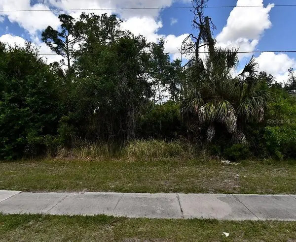 S Chamberlain Boulevard, NORTH PORT, FL 34286