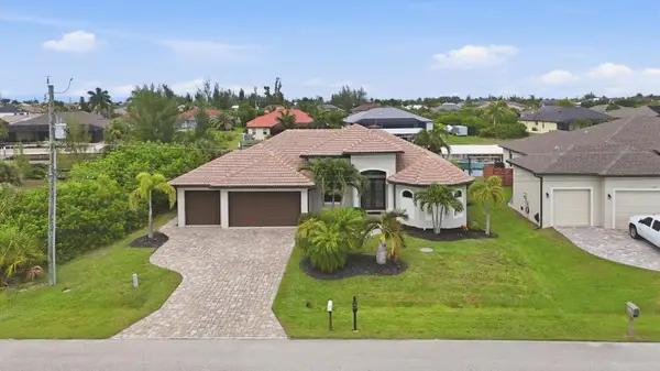8330 Tracy Circle, PORT CHARLOTTE, FL 33981