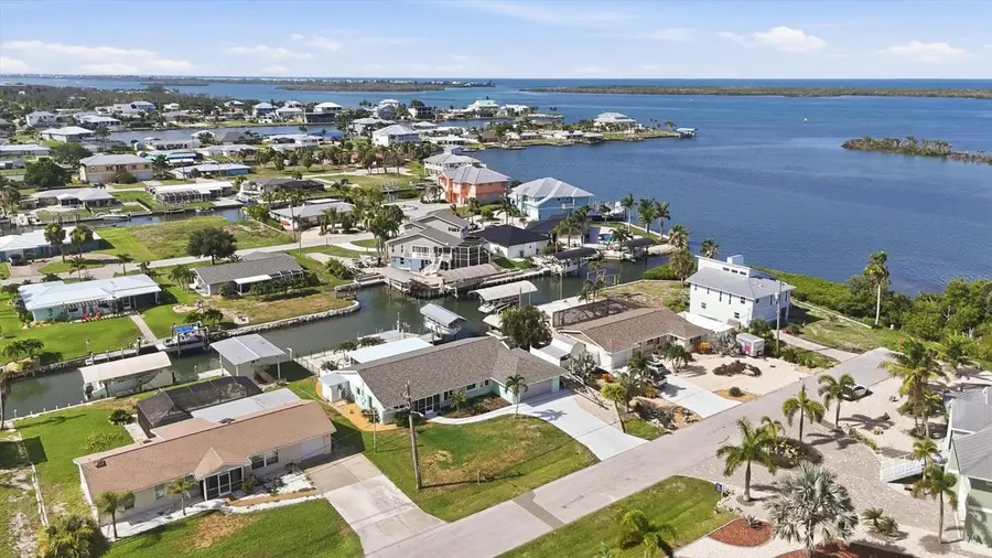 1925 Oregon Trail, Englewood, FL 34224 - #2