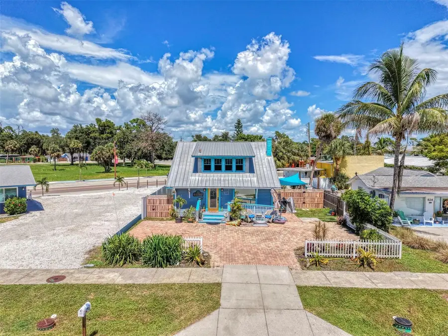 530 W Green Street, Englewood, FL 34223 - #2