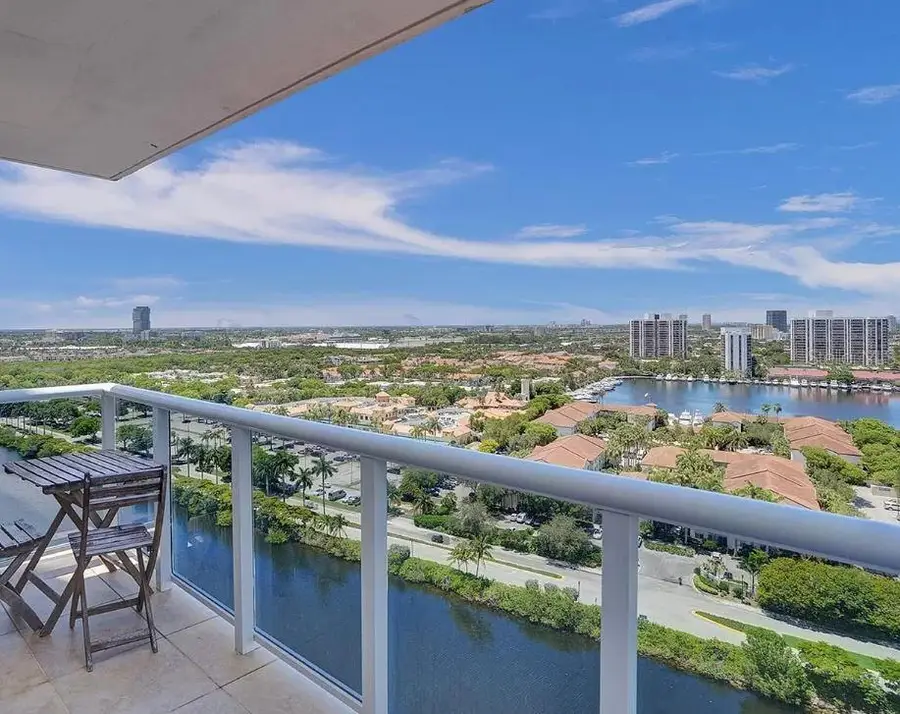 3675 N Country Club Drive #2110, Miami, FL 33180 - Image #2