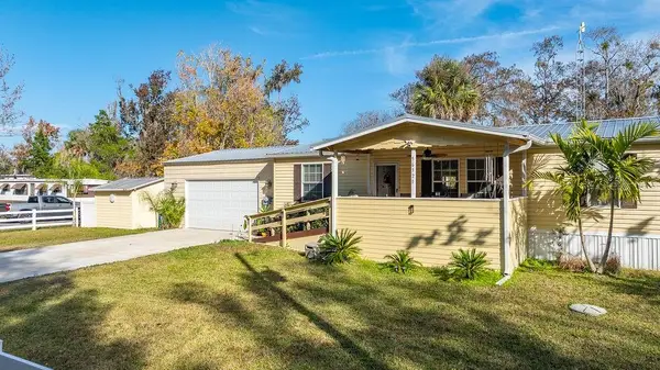 56320 Cherry Tree Road, ASTOR, FL 32102