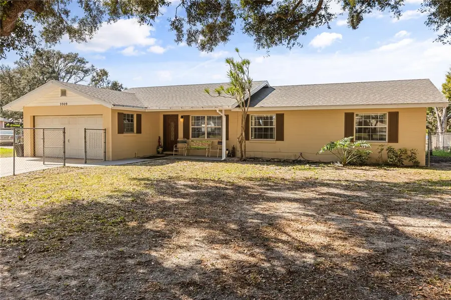 9909 Jacaranda Avenue, Clermont, FL 34711 - Image #2