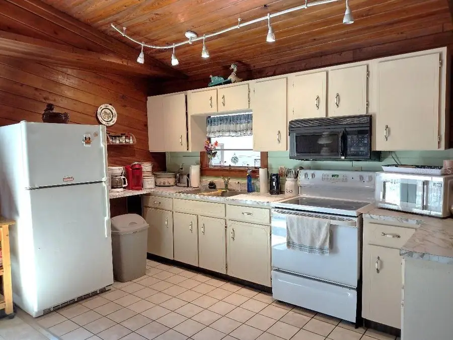 1916 Laurel Avenue, Bunnell, FL 32110 - #3