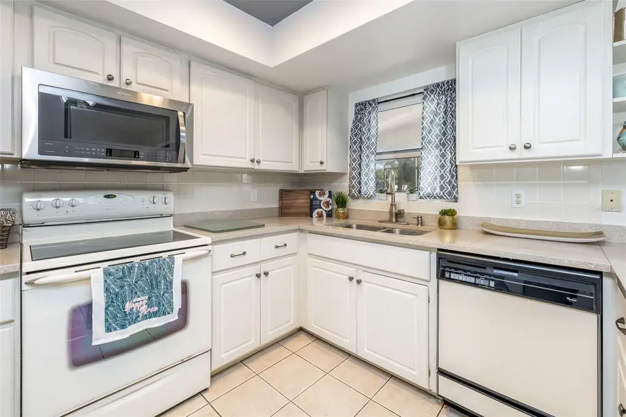 29 Cleveland Court, Palm Coast, FL 32137 - #3