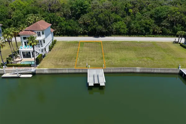 216 Harbor Village Point N, PALM COAST, FL 32137