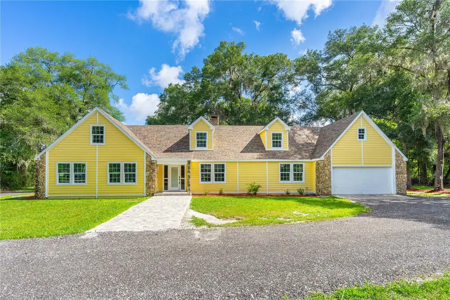 475 E Wisconsin Avenue, Orange City, FL 32763 - #2