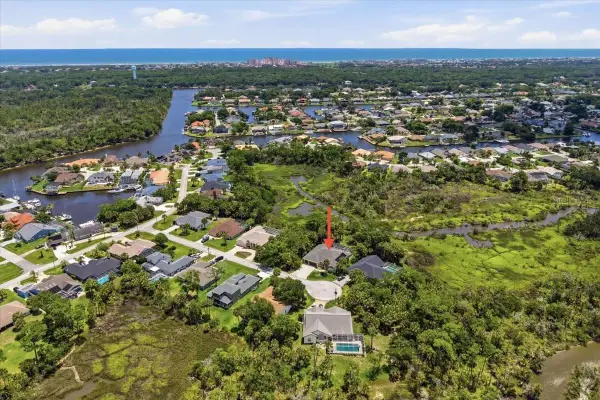 11 Cayuga Court, PALM COAST, FL 32137
