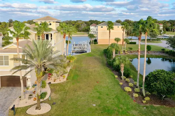 297 Yacht Harbor Drive, PALM COAST, FL 32137