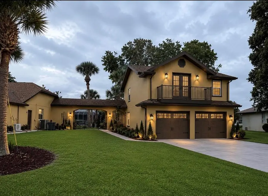 25 Cottonwood Court, Palm Coast, FL 32137 - #2