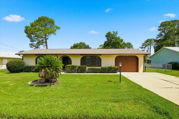 10 Fenwick Lane, PALM COAST, FL 32137