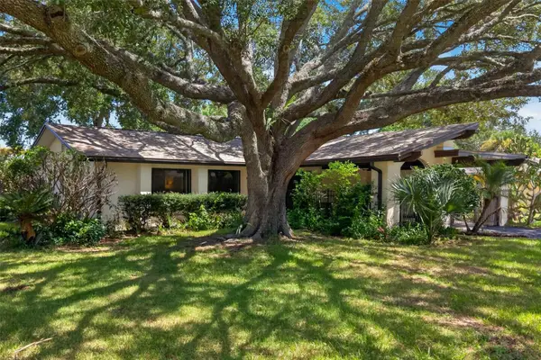 13 Fairview Lane, PALM COAST, FL 32137