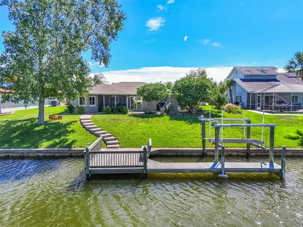 8 Fleming Court, PALM COAST, FL 32137