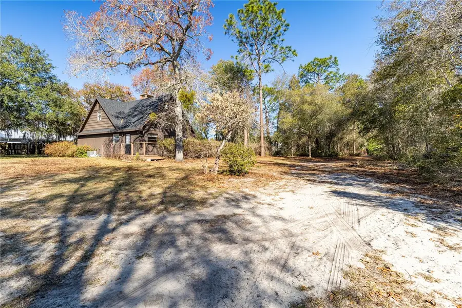 40043 W 8th Avenue, Umatilla, FL 32784 - #2