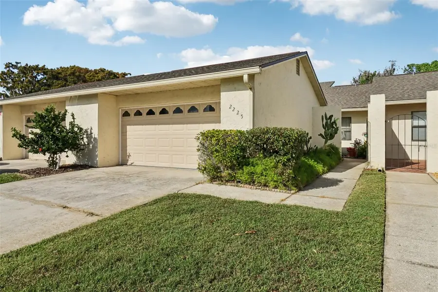 2225 Cypress Court #2C, Tavares, FL 32778 - Image #2