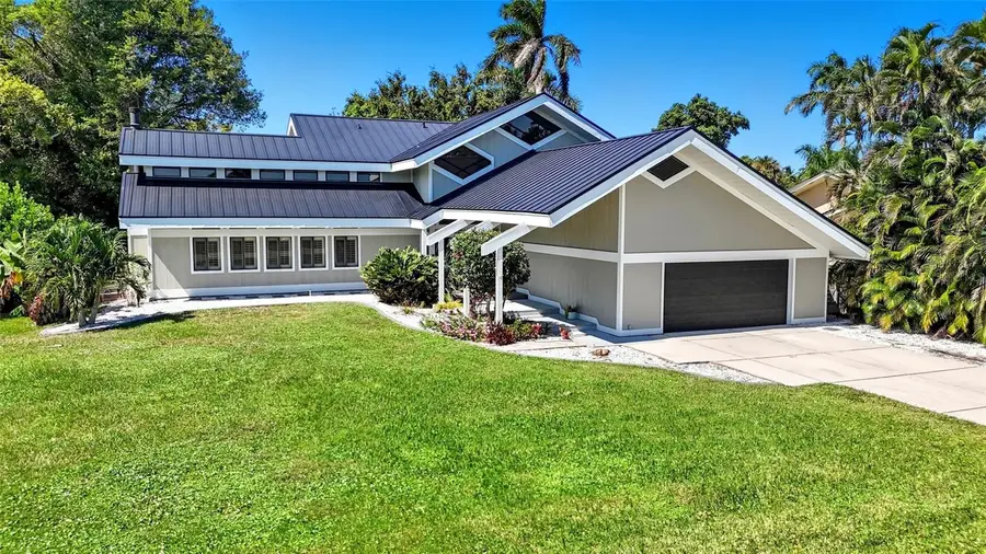 330 Prather Drive, Fort Myers, FL 33919 - Image #3