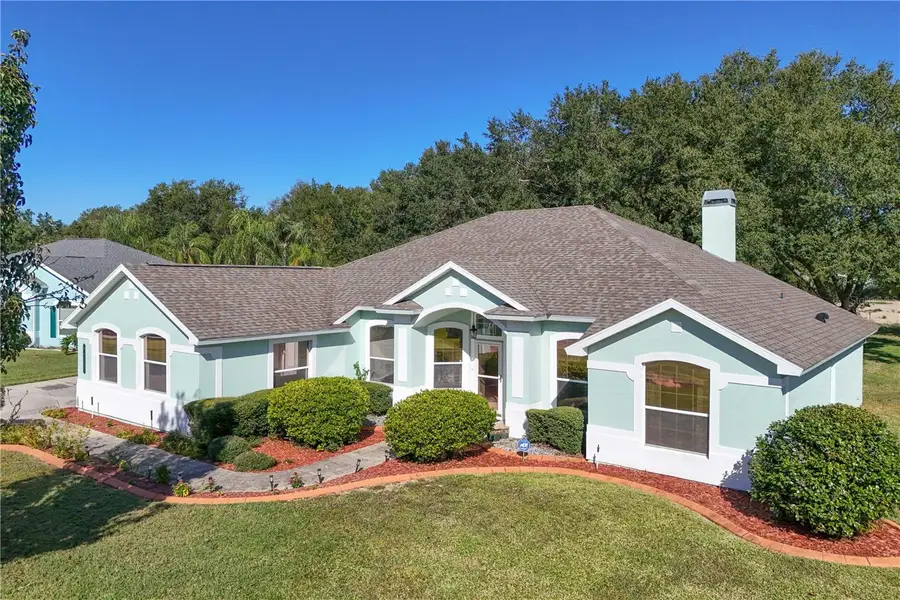 36731 Sundance Drive, Grand Island, FL 32735 - Image #3