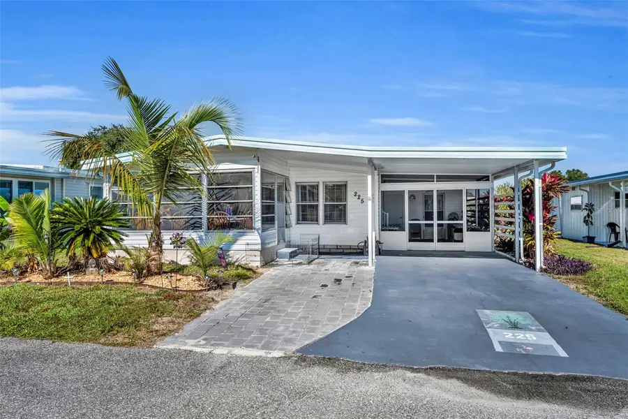 225 Paradise S, Leesburg, FL 34788 - Image #2