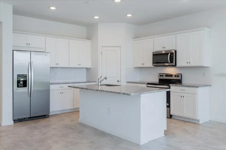 2929 Supermarine Road, Tavares, FL 32778 - Image #3