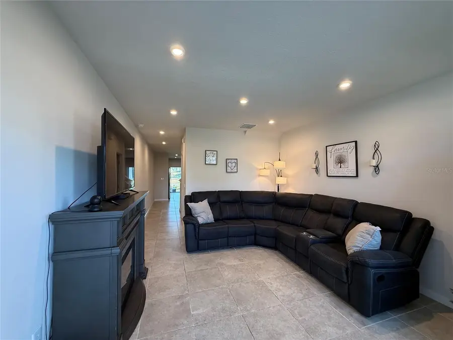 1204 Port Blue Way, Lady Lake, FL 32159 - Image #2