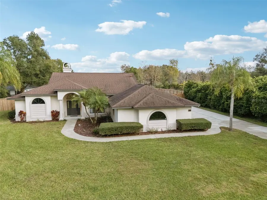 26820 Bloomfield Avenue, Yalaha, FL 34797 - Image #3