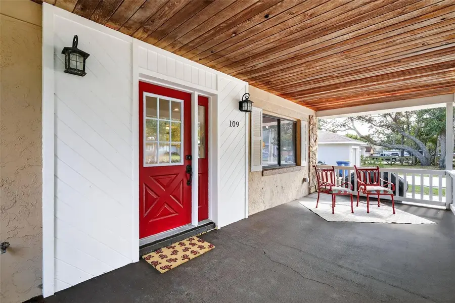 109 N Bloxam Avenue, Minneola, FL 34715 - Image #2