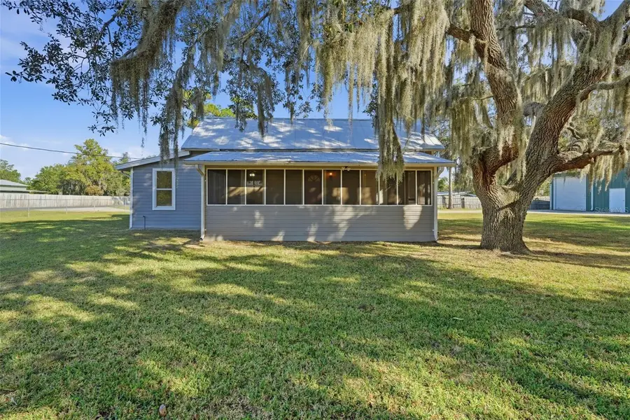 19402 E 5th Street, Umatilla, FL 32784 - Image #3