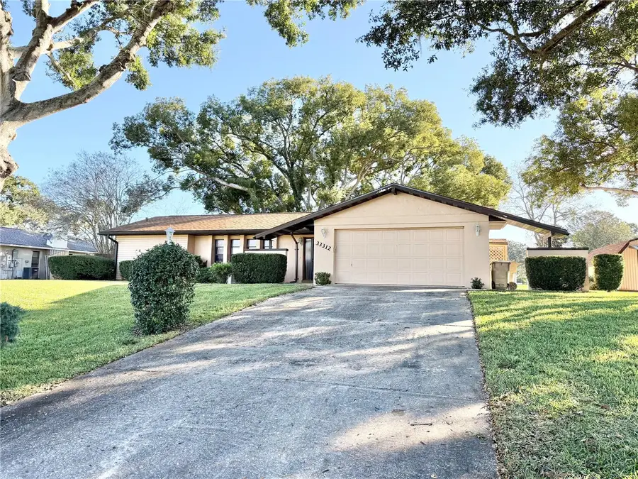 33312 Coventry Drive, Leesburg, FL 34788 - Image #2