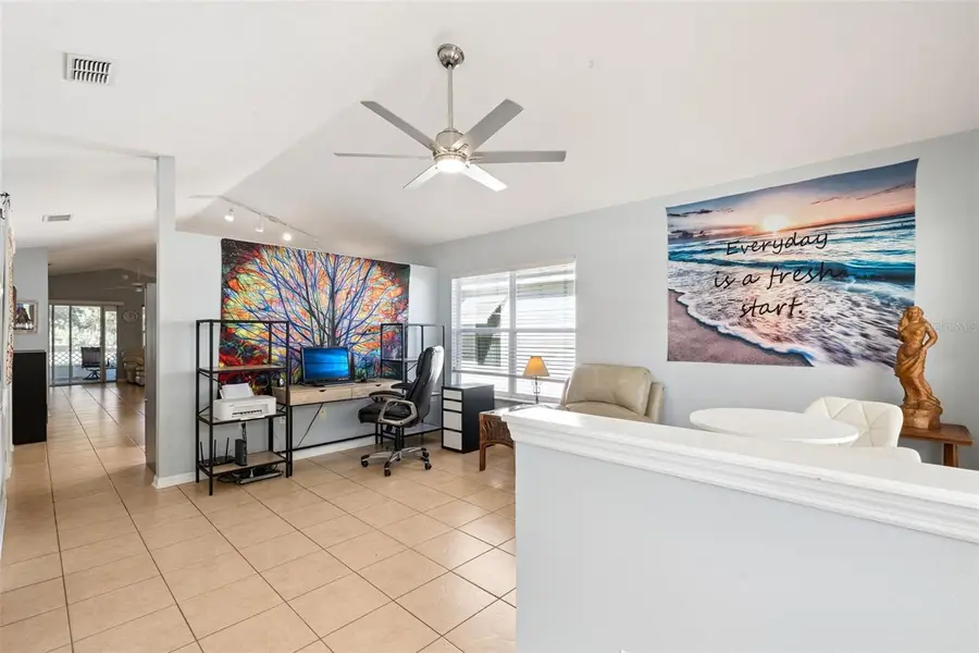 25205 Cranes Roost Circle, Leesburg, FL 34748 - Image #3