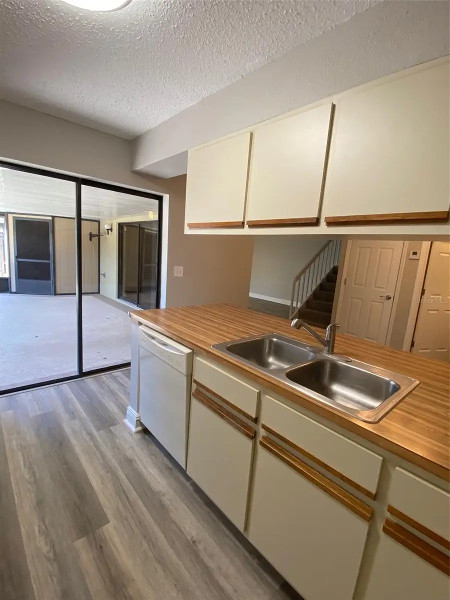 1004 Royal Oak Boulevard, Leesburg, FL 34748 - Image #2