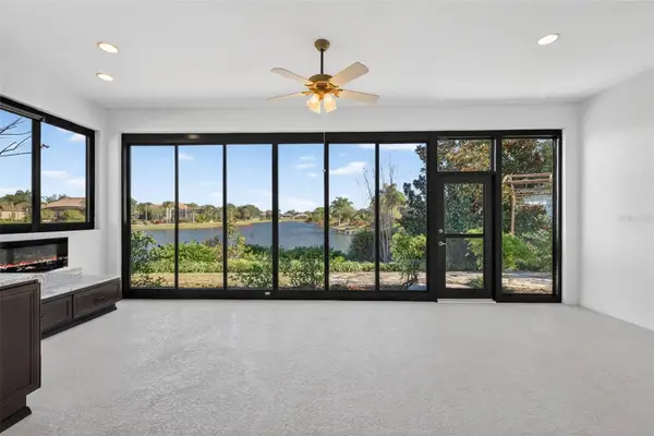 2389 Pawtucket Pass, MOUNT DORA, FL 32757