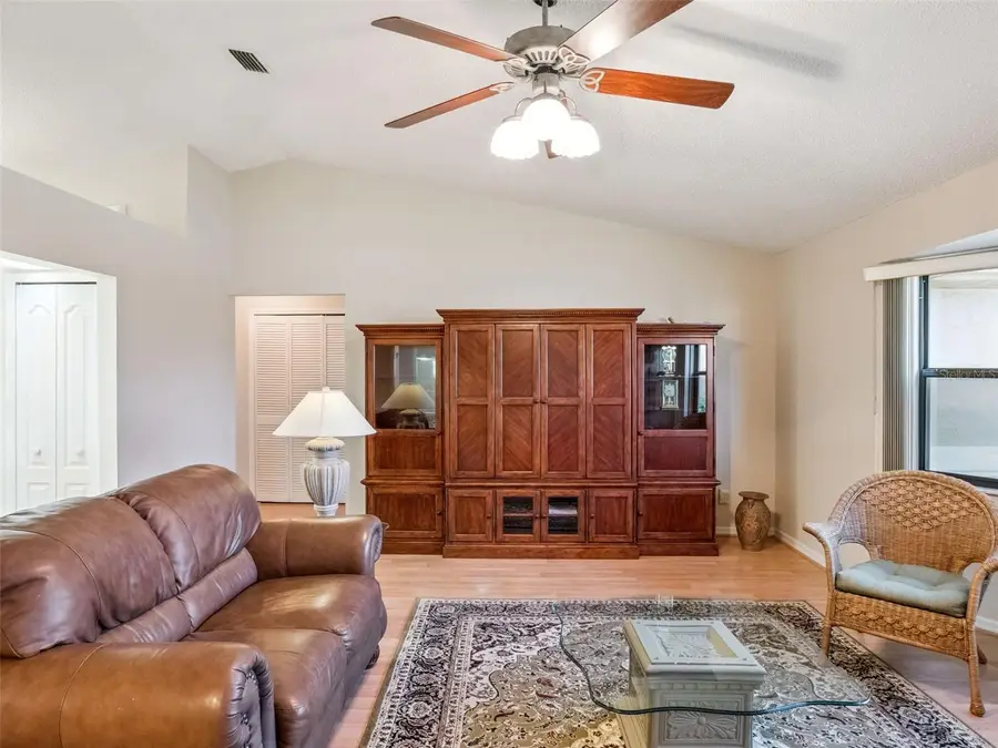 21506 Queen Anne Court, Leesburg, FL 34748 - Image #3